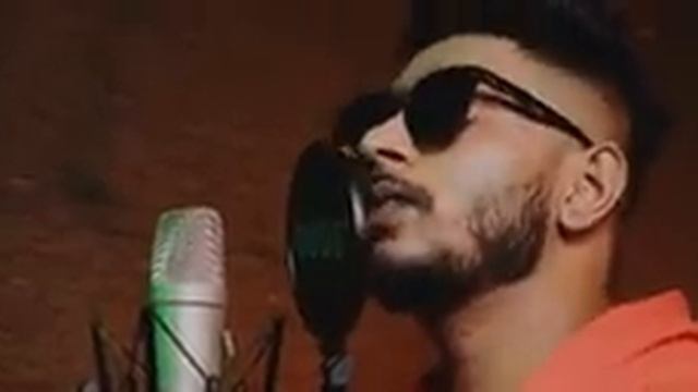 Manike Mage Hithe මැණිකේ මගේ හිතේ - Official Cover - Yohani & Satheeshan