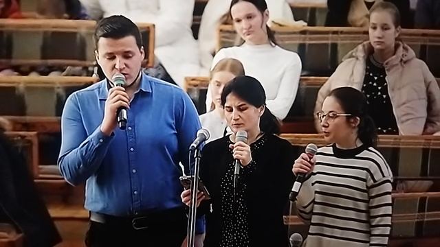Он шёл в полдневный... # христианская песня