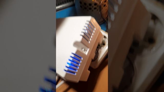 Стабилизаторы напряжения Teplocom ST-555 Бастион. Тест.