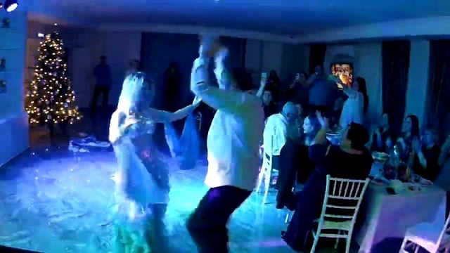 РАБОТАЕМ БАНКЕТ!!ВОТ ТАКИЕ У НАС ВОСТОЧНЫЕ ТАНЦЫ!!!Деревенский влог