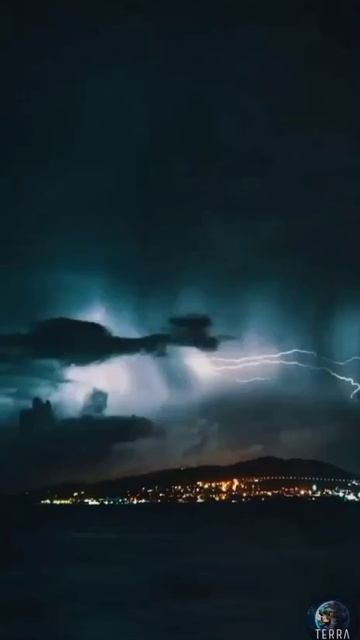 Потрясающий таймлапс грозы. Краснодар.