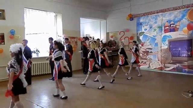 Вальс 2012 Последний звонок..avi