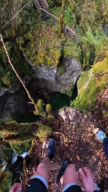 Прыжок в пропасть / A leap into the abyss