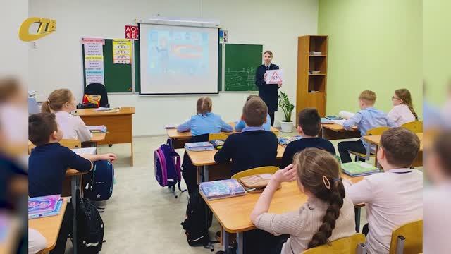 В ЛИЦЕЕ №5 ПРОШЕЛ УРОК ПО ПРАВИЛАМ ДОРОЖНОГО ДВИЖЕНИЯ