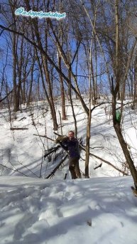 Андрюха в лесу дуркует по приколу 👏🌳😄❄️