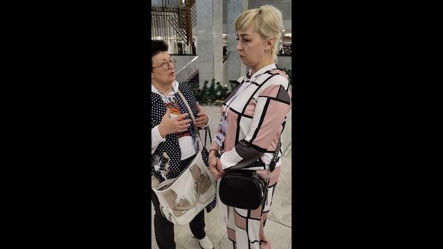 Беседа с коллегой по гирудотерапии. А мне бы 100 пиявок!