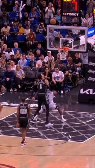 Paolo Banchero gets the go ahead bucket!