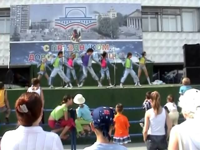 Выступление шоу балета Expromt. Новосибирск 2006 г.