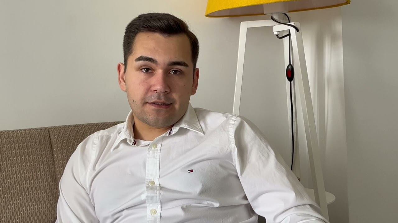 Бутович Александр Юрьевич - репетитор по обществознанию - видеопрезентация для Repetit.ru