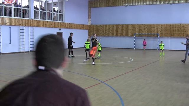 Первый тур, СДЮШОР Чайка 1 - ДЮСШ Золотоноша 12:2.Часть № 1