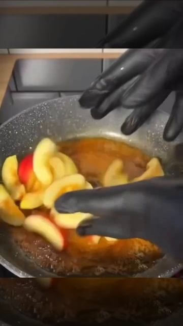 Шарлотка😋
