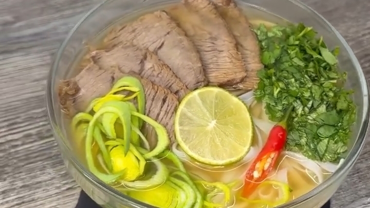 Вьетнамский СУП «Фо Бо»...🍲🥩😋    Рецепт в описании ✍️