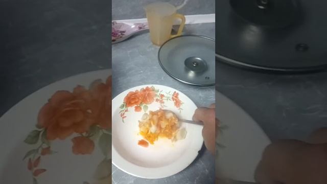 Суп гороховый куриные грудки, перец болгарский и помидорами