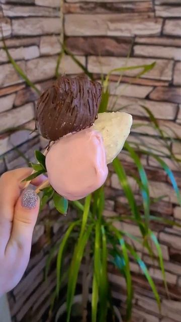 #shorts Клубника в шоколаде (эксперимент)кстати очень вкусно.