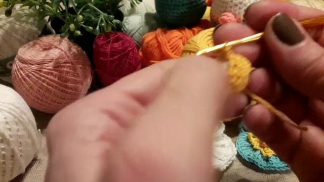 Необычный цветок крючком. Мастер-класс.