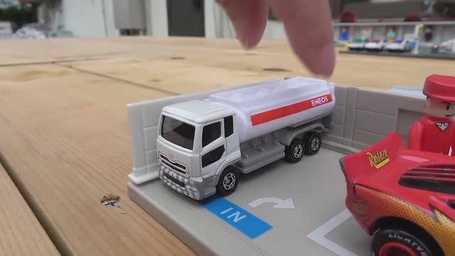 Железнодорожный вокзал Tomica Town!