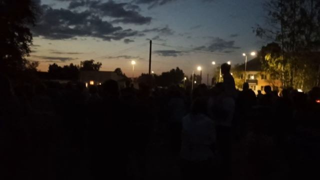 Деревенская дискотека под открытым небом!