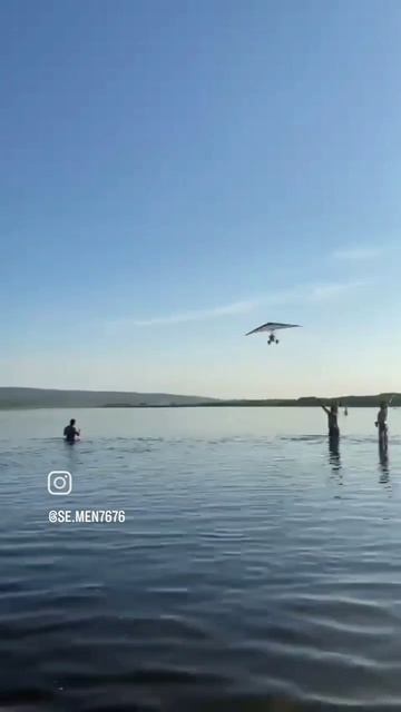 Как хорошо полетать в жаркий теплый день над пляжем с тысячами отдыхающих