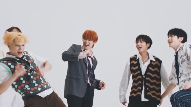 TXT - Jonas Brothers 'Do It Like That'