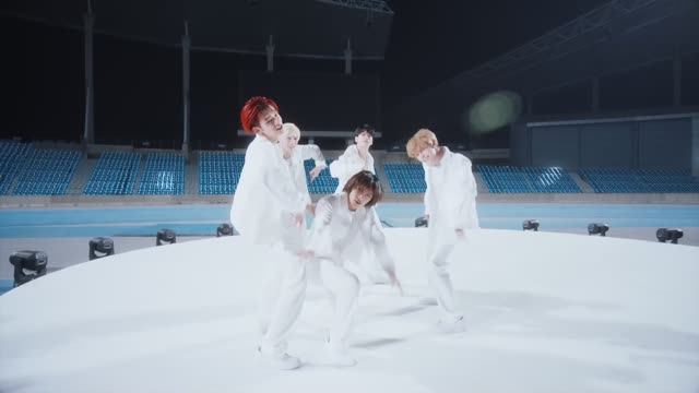 TXT 'Magic'
