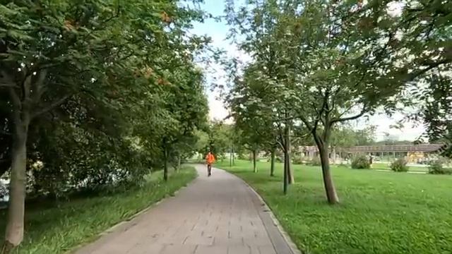 Ты поёшь, как курица на насесте! - заявил муж, забрав у нее микрофон на корпоративе…