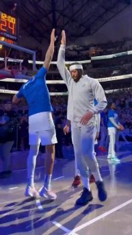 AD gets introduced to the Dallas crowd for the first time!