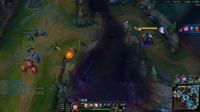 How to play and build Garen top lane the best! Garen vs Tryndamere !KDA 12/4/4