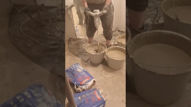 Льем полы 1 серия .