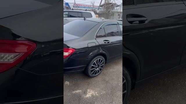 В продаже немецкий седан - Mercedes Benz C-Класс,