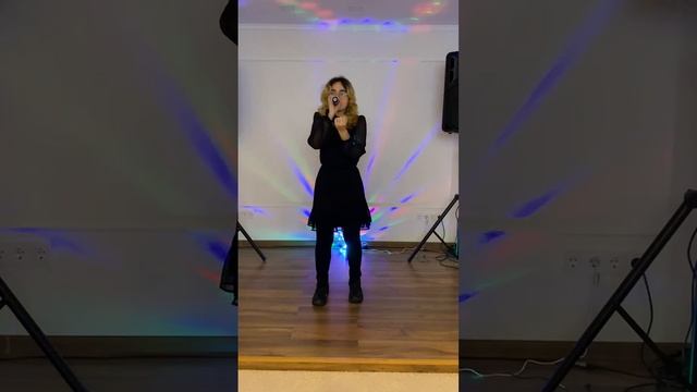 Шестеркина Екатерина, песня «Блокадный вальс» Яна Вайновская — музыка, Юлия Шестакова — слова