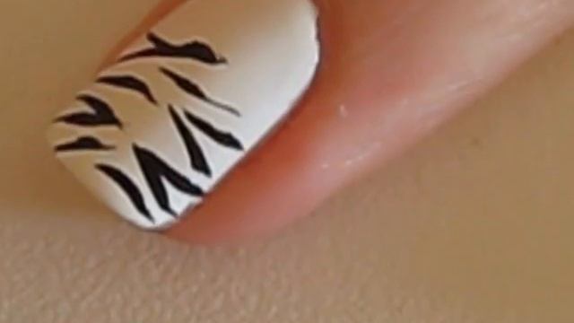 Easy Zebra Nail Art