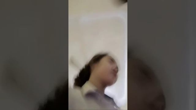 1000000576.mp4