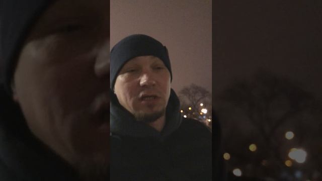 Пёс проситься на улицу!