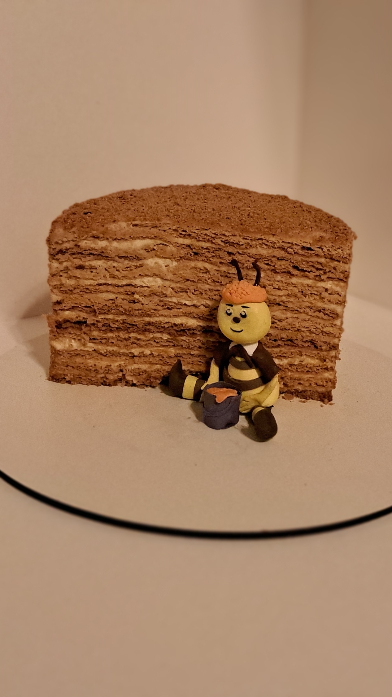 Медовик и пчеленок