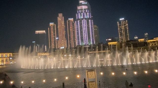 Секретный парк рядом с Бурдж Халифа без толп народа.