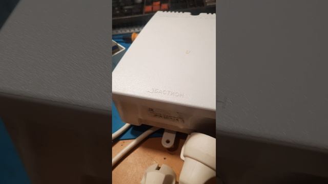 Стабилизаторы напряжения Teplocom ST-555 Бастион.