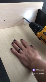 Старый стол на помойку! Ну уж нет!
Результат смотри в след видео 😉