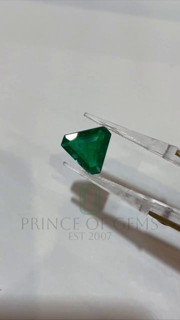 Лот №271 Изумруд Vivid Green 3 36 ct