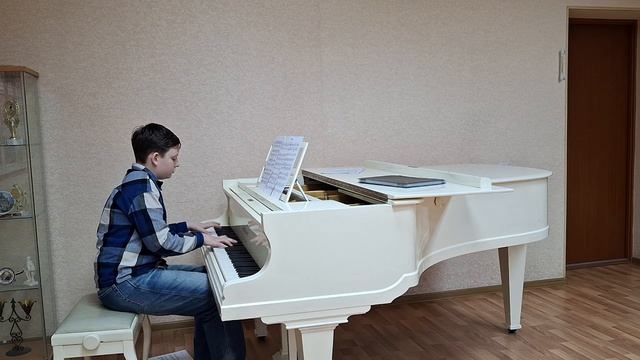 Джалалов Марк, 13 лет.
Г. Мушель, «Этюд-картина» (си-бемоль мажор).