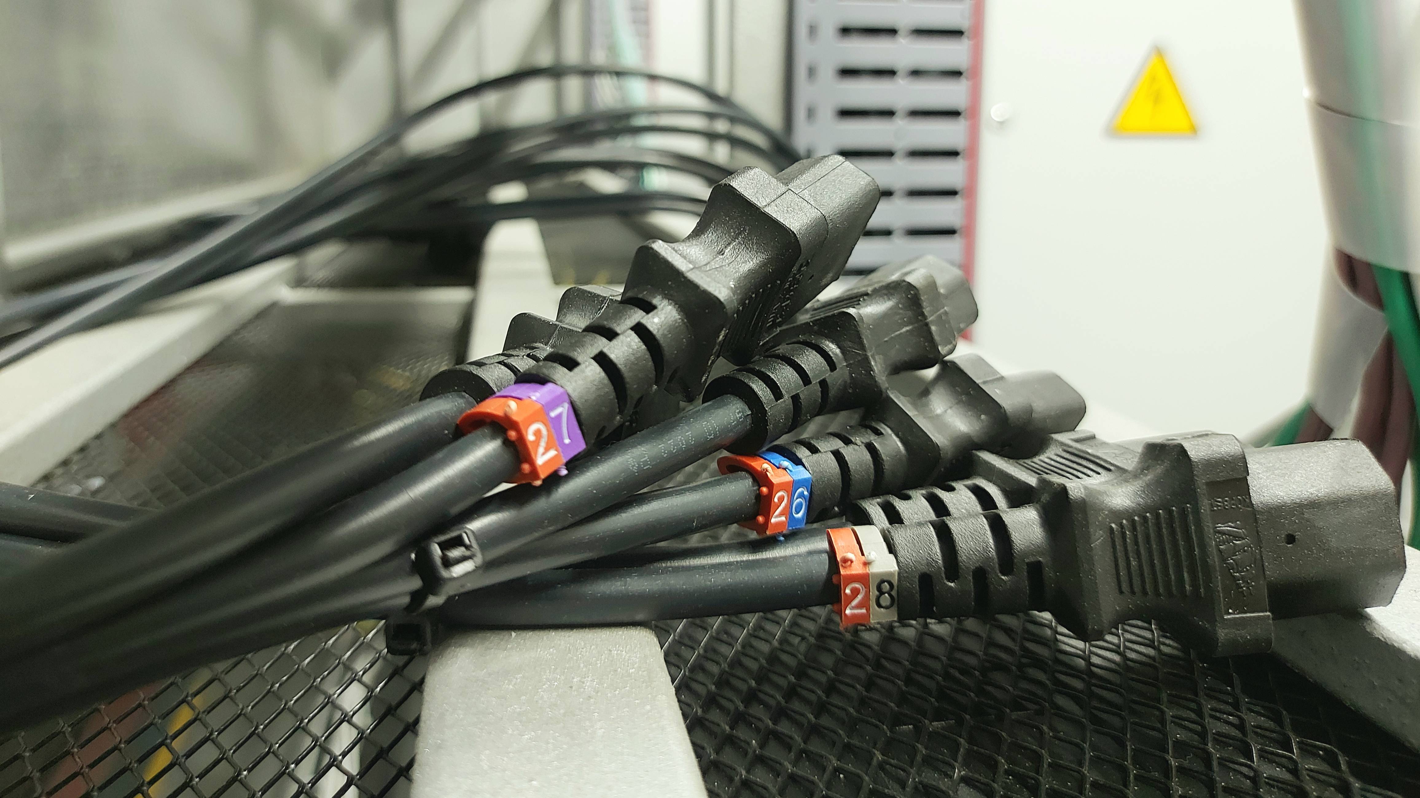 Майнинг контейнер ⛏ 203 Antminer S19