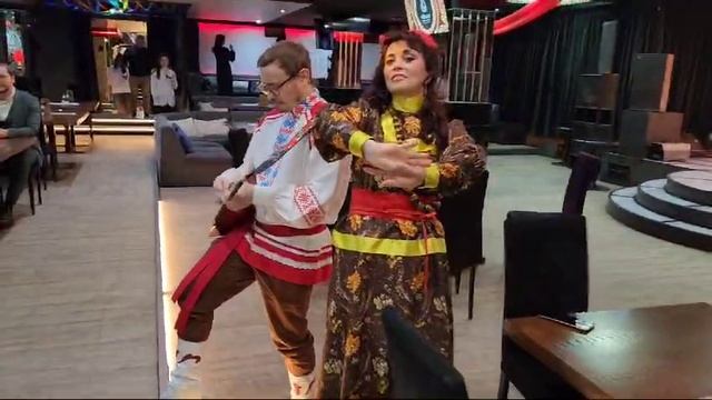 "Лебёдушка" соло на балалайке Мирослав Кузляев, партия Лебедушки - Инна Марухленко