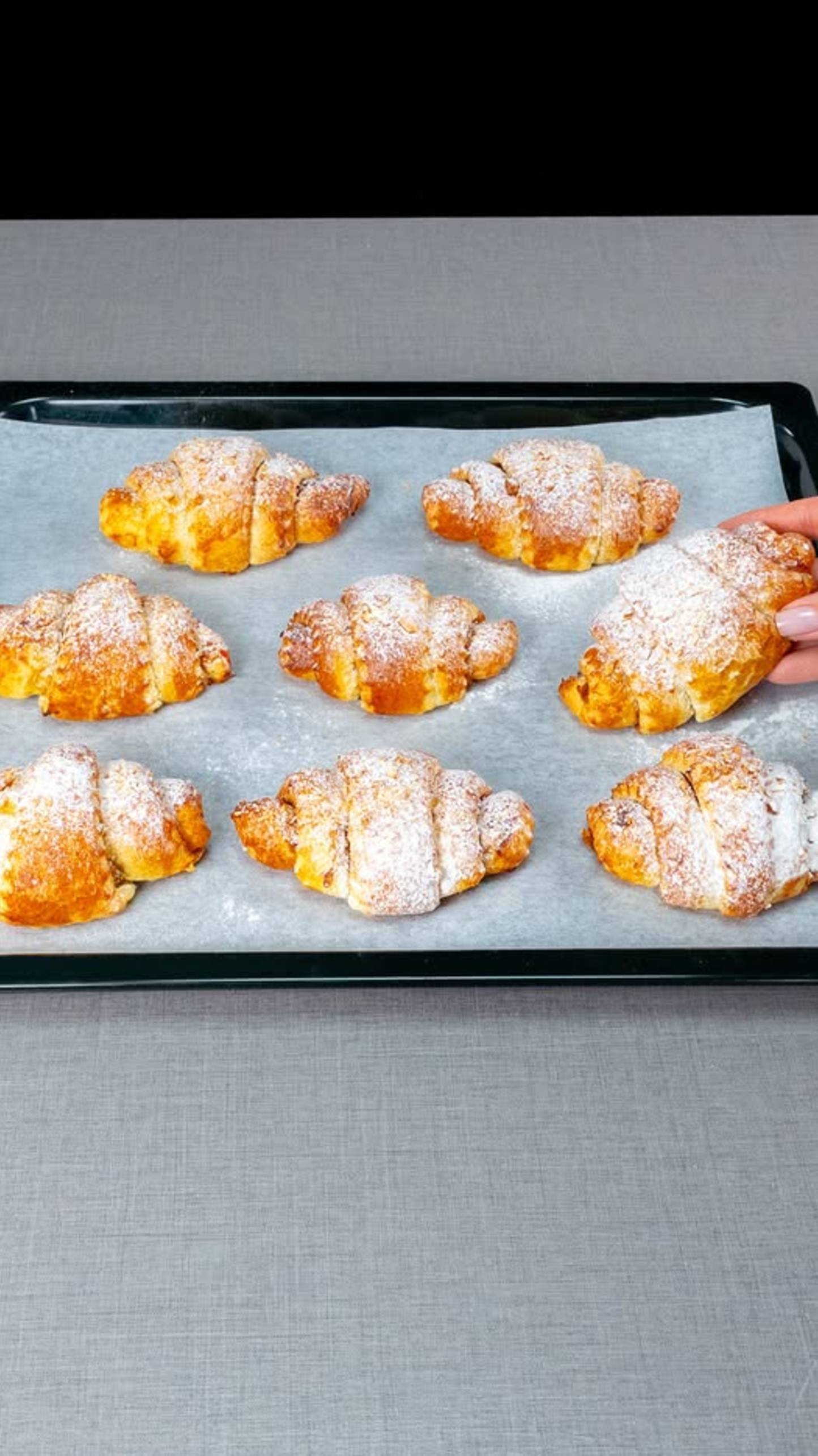 Рецепт Быстрого десерта из слоёного теста и яблок