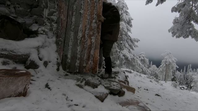 Лесные - каменный дом - зимой, первая ночь в холода, надвигается метель