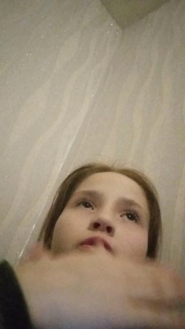 VID_20250211_190954.mp4