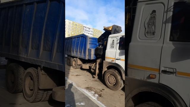 Ремонт трёшки, вынос мусора часть 3!