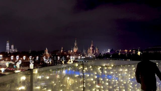 Прогулка по Новогоднему парку Зарядье в Москве  Новогоднее украшение парка Зарядье