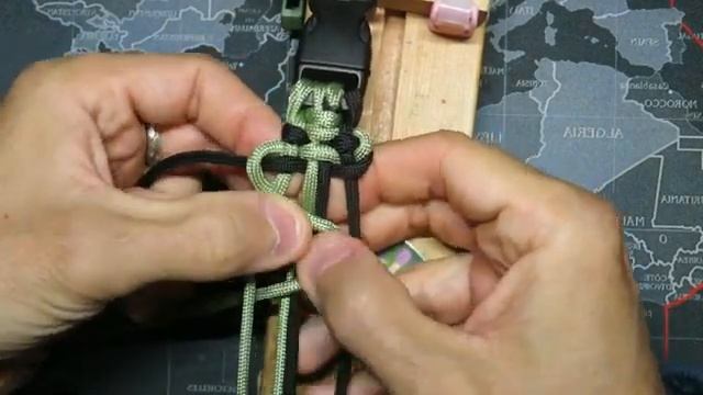 LENGUA DE DRAGON Paracord TUTORIAL - Paracord Bracelet - how to make bracelets(360P)
