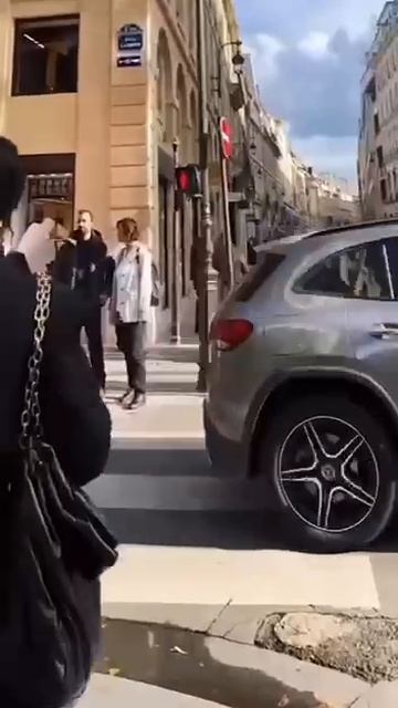 Утро начинается с высокой моды