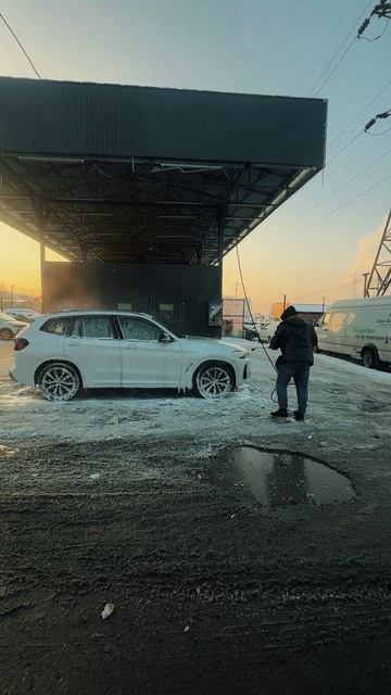 BMW X3 30i