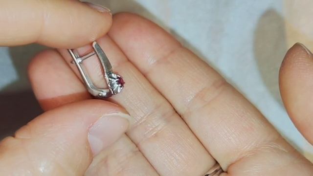 Обзор комплекта украшений серьги+кольца с натуральным рубином с алиэкспресс